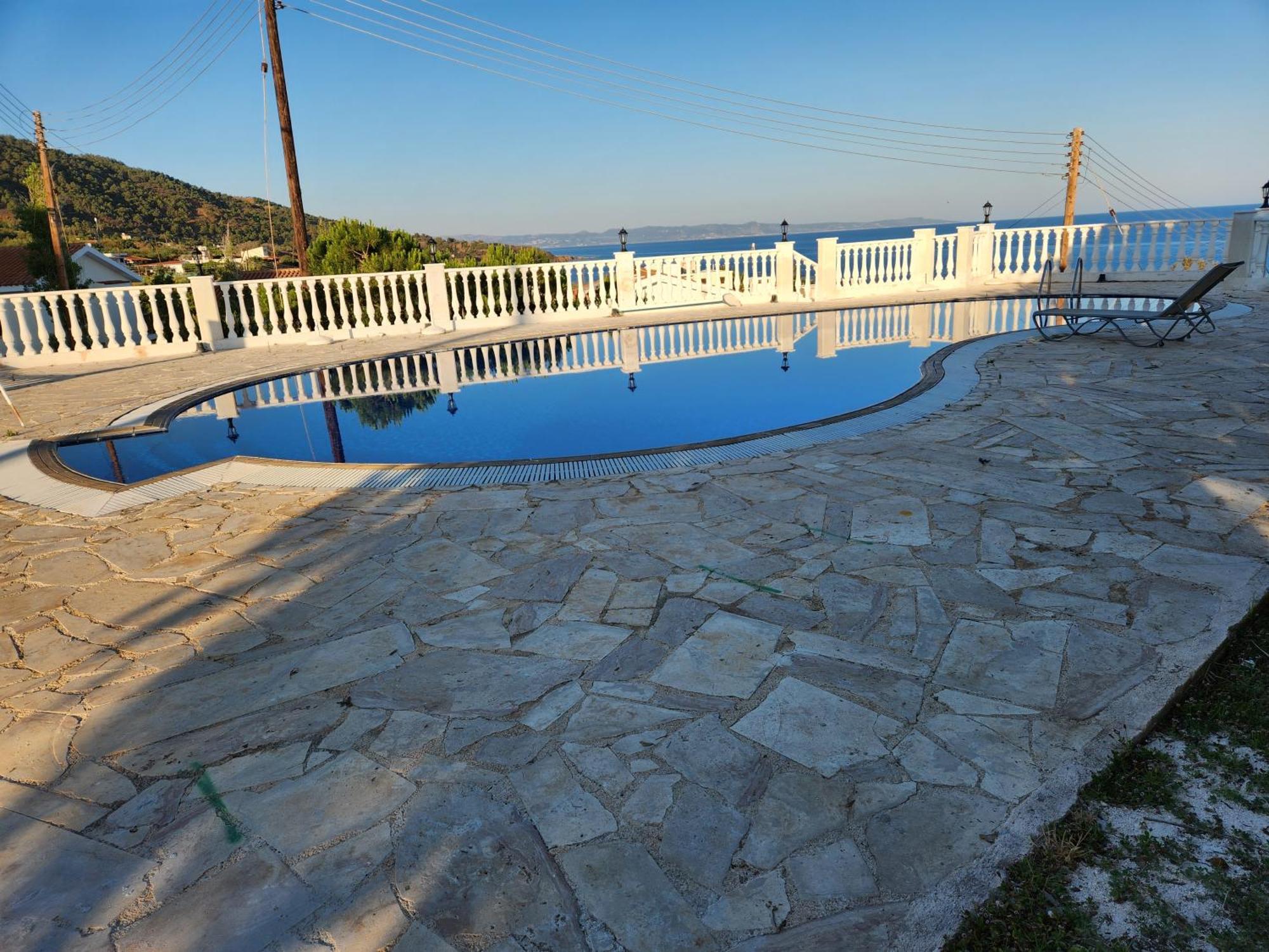 Serena Vacation Home Pomos Exterior foto