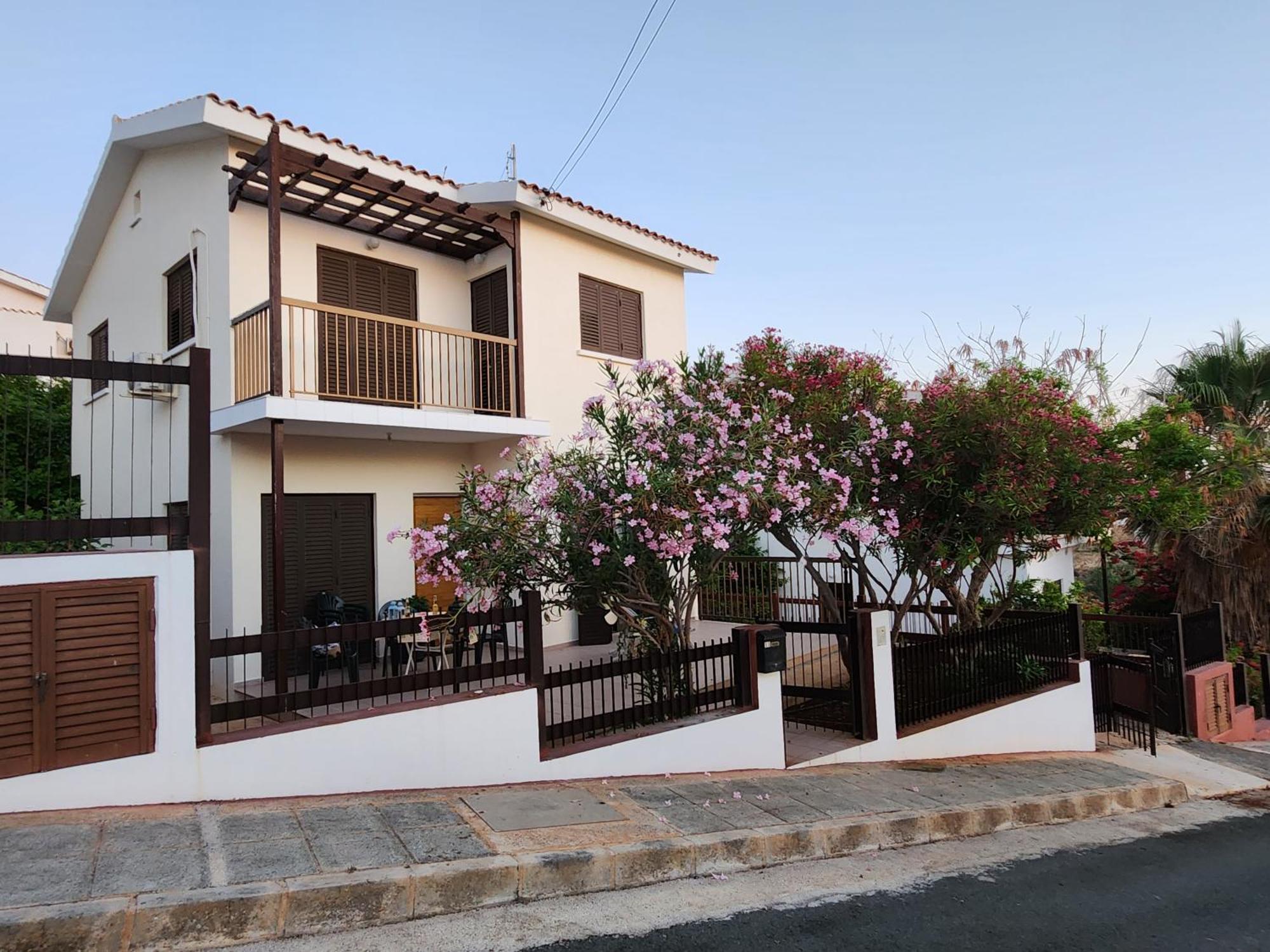 Serena Vacation Home Pomos Exterior foto